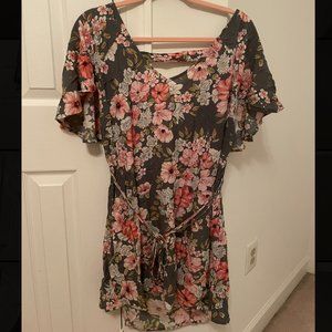 Springtime Billabong Green Flowy Floral Dress (M)